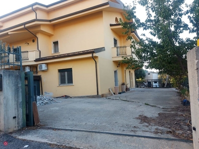 Appartamento in Affitto in Via Malvitani a Marano Marchesato