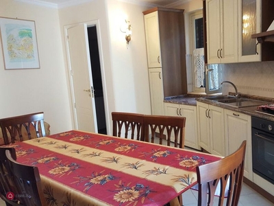 Appartamento in Affitto in Via Paternò di Biscari 11 a Taormina