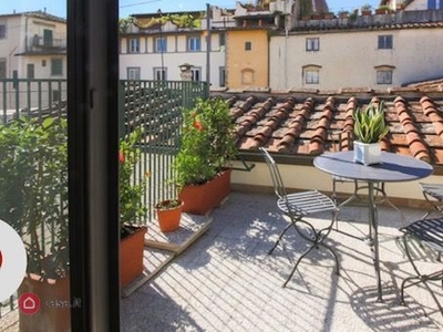 Appartamento in Affitto in Via Ricasoli a Firenze
