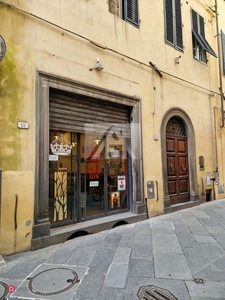 Capannone in Affitto in Via Santa Croce a Lucca