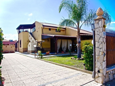 Casa Bi/Trifamiliare in Affitto in Via Ischia 36 a Campofelice di Roccella