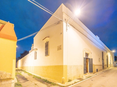 Casa indipendente in vendita a Bari - Zona: S. Spirito