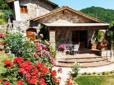Elegante Villa In Pietra Sulle Colline Toscane Con Piscina Privata