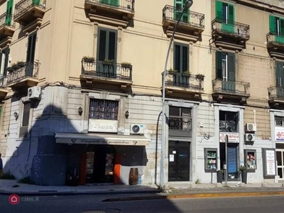 Negozio/Locale commerciale in Affitto in Via Cesare Battisti 116 a Messina