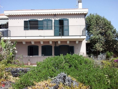 Villa in Affitto in Via Ribera 50 a Acireale