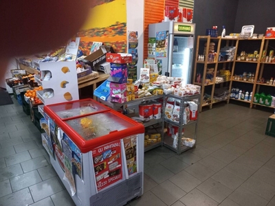 Negozio Alimentare in in vendita da privato a Genova via di Montesano, 2
