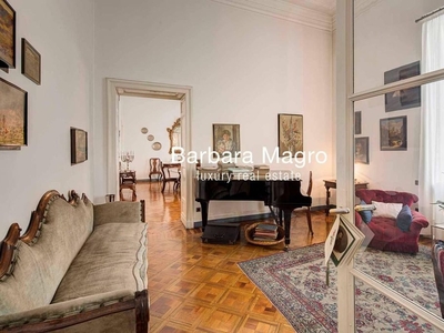 Appartamento di lusso di 600 m² in vendita Via San Damiano, Milano, Lombardia