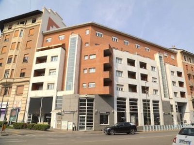 Appartamento in Affitto in Corso Germano Sommeiller 2 a Torino