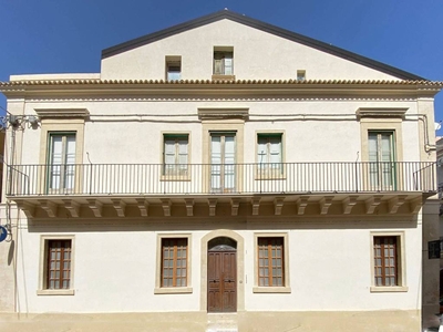 Appartamento in in vendita da privato a Ragusa via Trieste, 36
