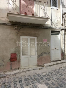 Appartamento in in vendita da privato a Riesi via Francesco Crispi, 183