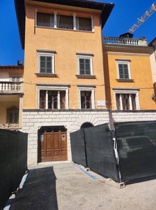 Appartamento in in vendita da privato a Spoleto largo Beniamino Gigli