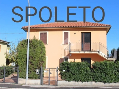 Appartamento in in vendita da privato a Spoleto via Giorgio Ambrosoli, 10