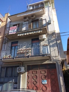Appartamento in in vendita da privato ad Adrano viale Statuto dei Lavoratori, 99