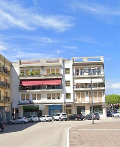 Appartamento in Piazza Della Repubblica, Cavarzere, 6 locali, 1 bagno