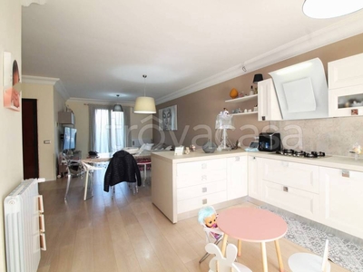 Appartamento in vendita a Bagheria via Costanza d'Altavilla, 21