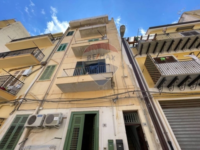 Appartamento in vendita a Bagheria via Giovanni Alfredo Cesareo, 14