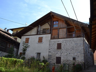 Appartamento in vendita a Bocenago via Cesare Battisti, 1
