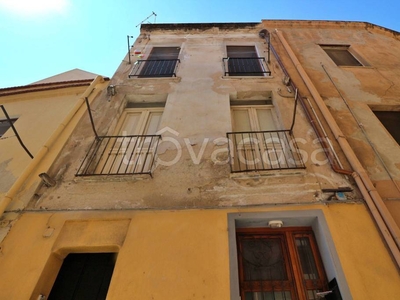 Appartamento in vendita a Cagliari via del Collegio, 26