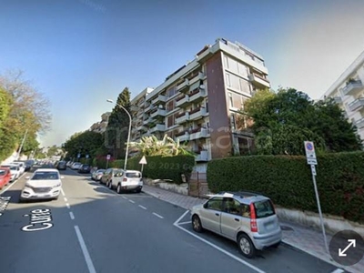 Appartamento in vendita a Cagliari via Pierre e Marie Curie, 50