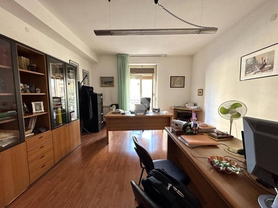 Appartamento in vendita a Cagliari via Rossini, 58