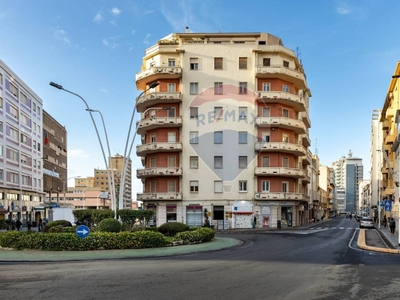Appartamento in vendita a Cagliari via Sidney Costantino Sonnino, 84