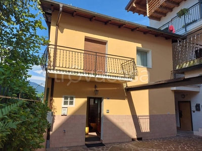 Appartamento in vendita a Calceranica al Lago via Giuseppe Ferrari