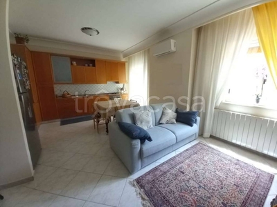 Appartamento in vendita a Carini via Avellino