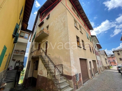 Appartamento in vendita a Castello Tesino via Baili, 35