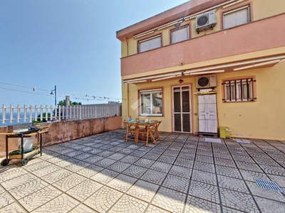 Appartamento in vendita a Castelsardo via dei Mille, 57
