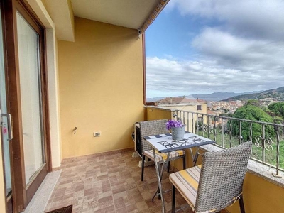 Appartamento in vendita a Castelsardo via Eleonora d'Arborea, 65