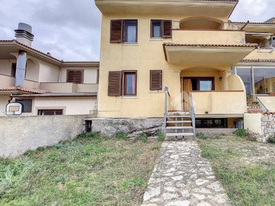 Appartamento in vendita a Castelsardo via Lazio, 45