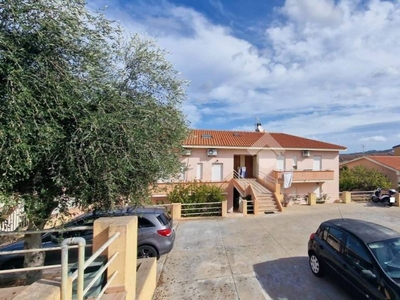 Appartamento in vendita a Castelsardo via Sardegna, 37