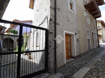 Appartamento in vendita a Châtillon via Monte Cervino, 5