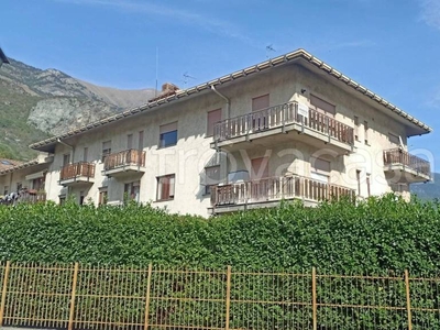 Appartamento in vendita a Châtillon via Roberto Pellisier, 17