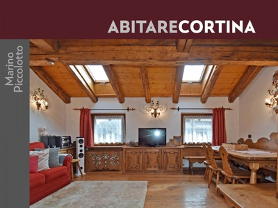 Appartamento in vendita a Cortina d'Ampezzo via Guide Alpine