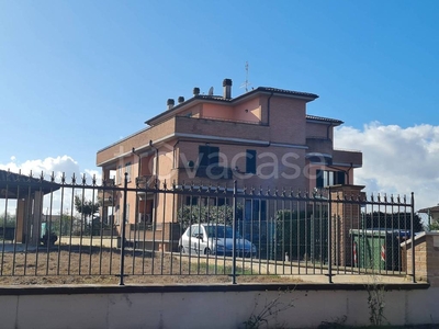 Appartamento in vendita a Deruta via Madonna dei Ranucci, 32