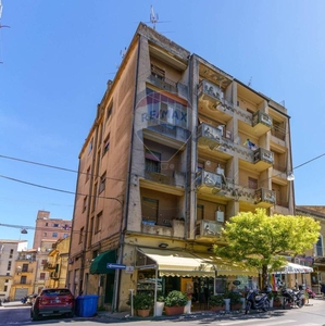 Appartamento in vendita a Enna via Assoro, 7