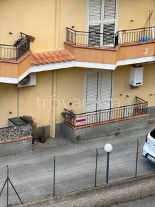 Appartamento in vendita a Falcone via Giuseppe Verdi