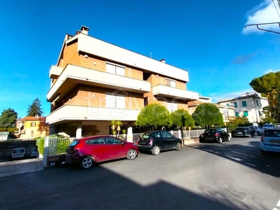 Appartamento in vendita a Foligno via Nazario Sauro