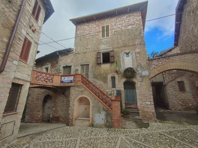 Appartamento in vendita a Giano dell'Umbria montecchio