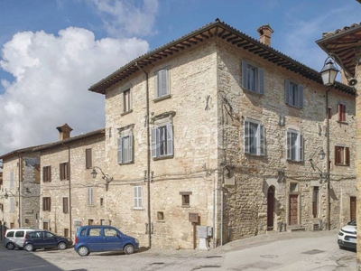 Appartamento in vendita a Gubbio via Reposati