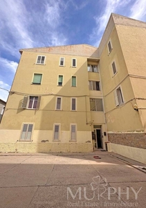 Appartamento in vendita a La Maddalena via Livenza