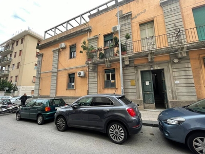 Appartamento in vendita a Messina via Carlo Botta, 5