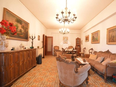 Appartamento in vendita a Messina via Francesco Sicuro, 11