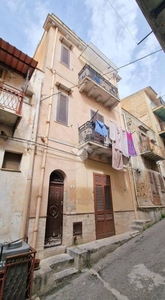 Appartamento in vendita a Misilmeri via Giuseppe Garibaldi, 14