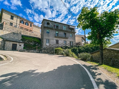 Appartamento in vendita a Montecchio via Crucis