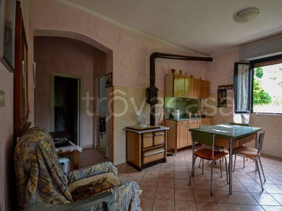 Appartamento in vendita a Monteleone d'Orvieto via dei Ciliegi