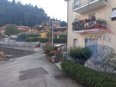 Appartamento in vendita a Nocera Umbra via Marche, snc