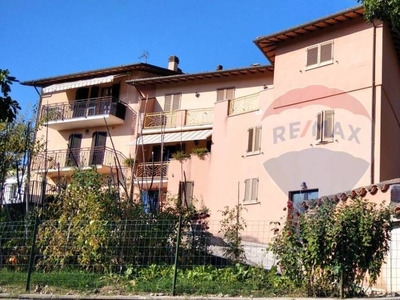 Appartamento in vendita a Nocera Umbra via Septempedana, 17