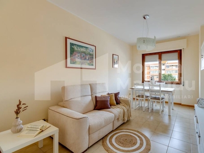 Appartamento in vendita a Oristano via Giovanni Canalis, 21